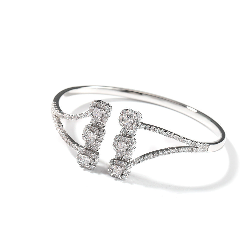Women's Retro Hip-hop Zircon Bracelet